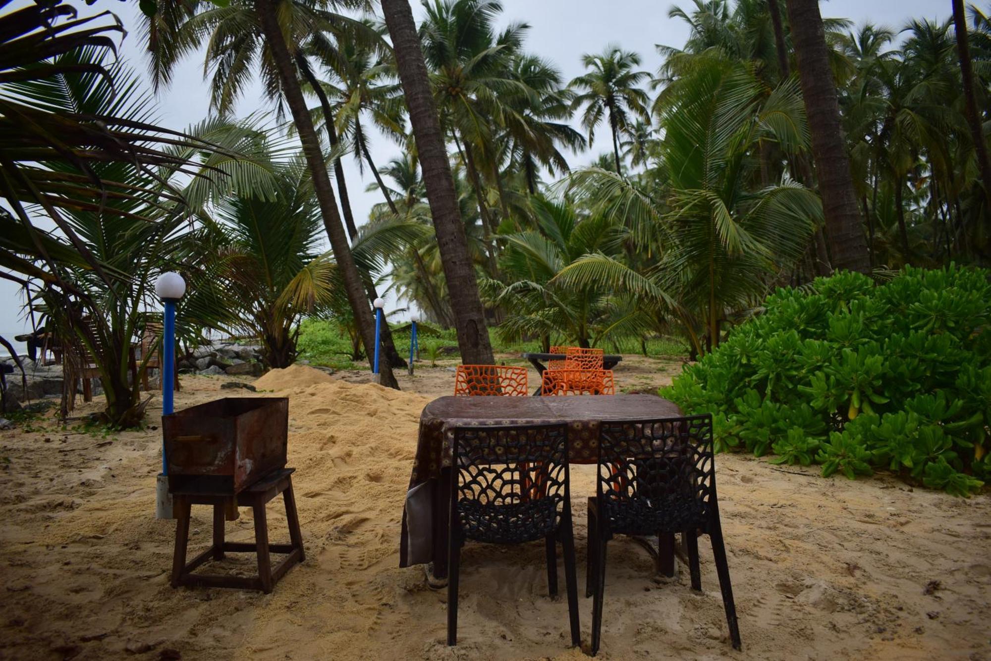 Blue Water Beach Homestay - Private Beach Dh Kalyānpur Buitenkant foto