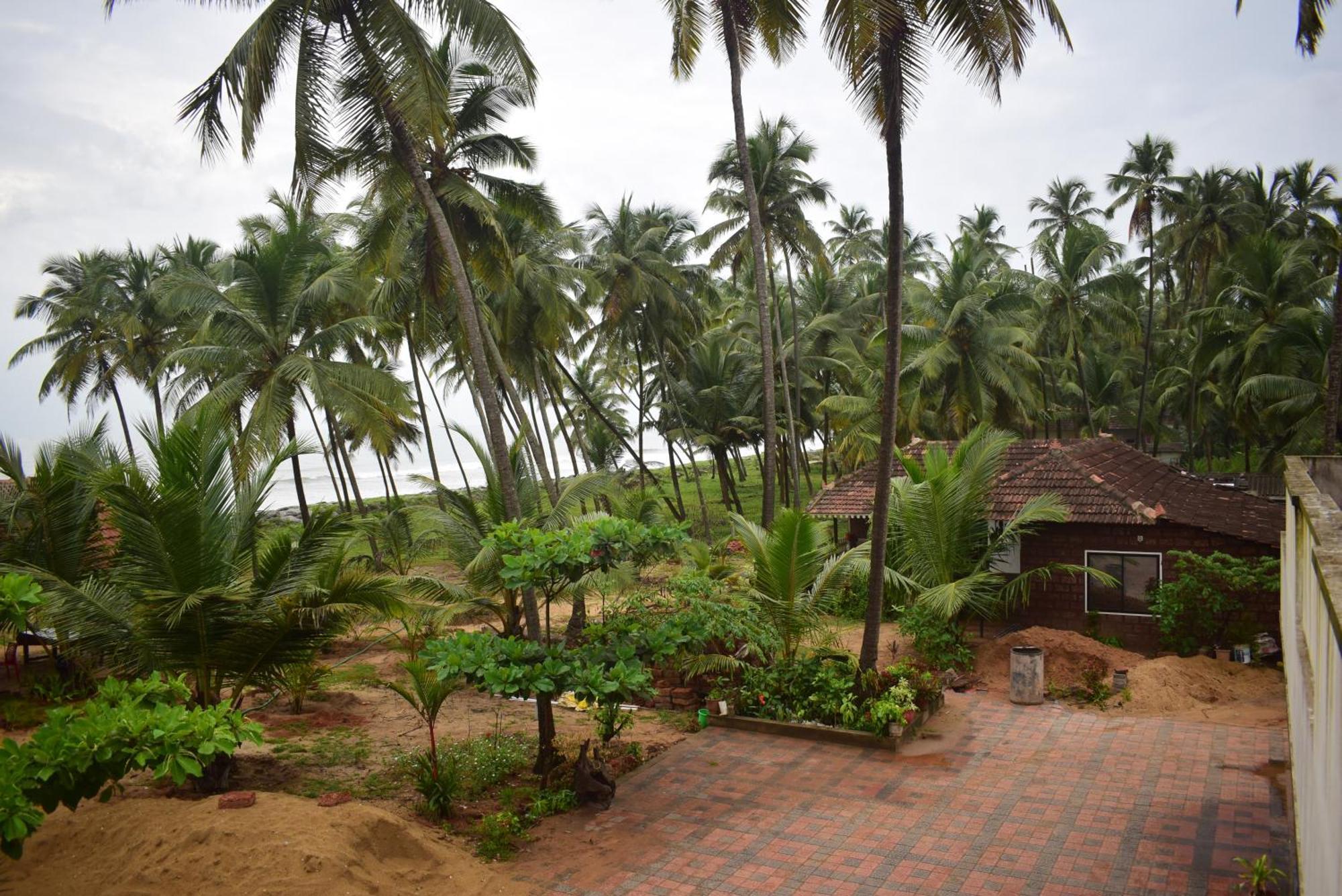 Blue Water Beach Homestay - Private Beach Dh Kalyānpur Buitenkant foto