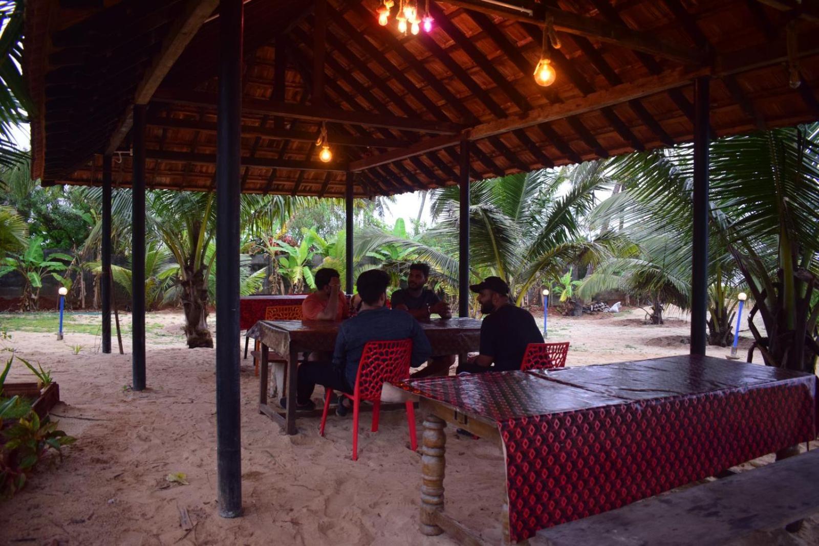 Blue Water Beach Homestay - Private Beach Dh Kalyānpur Buitenkant foto